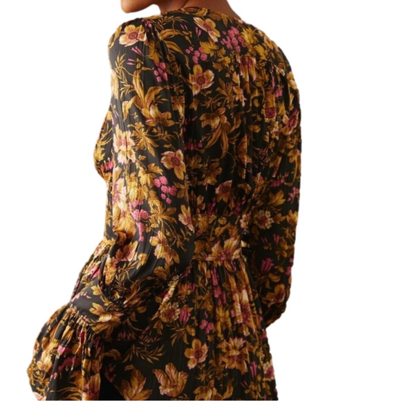 Anthropologie floral black motif tunic size S - Picture 6 of 10